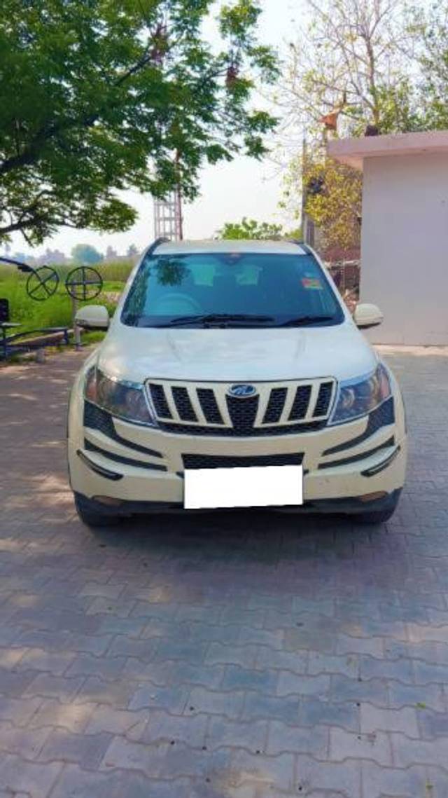 https://images10.gaadi.com/usedcar_image/4528584/original/processed_648678a5-8d87-4542-bbbe-17bc34e8b86c.jpg?imwidth=6400