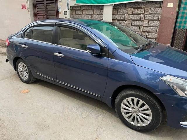 https://images10.gaadi.com/usedcar_image/4528590/original/processed_0d65179e-2554-440e-8c26-682b58af68a7.jpeg?imwidth=6400