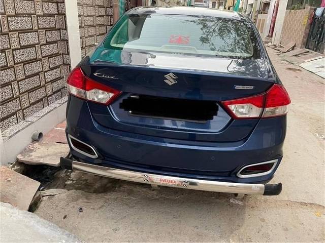 https://images10.gaadi.com/usedcar_image/4528590/original/processed_15e68122-23b5-4b37-b21c-cc822b2e4b17.jpeg?imwidth=6401