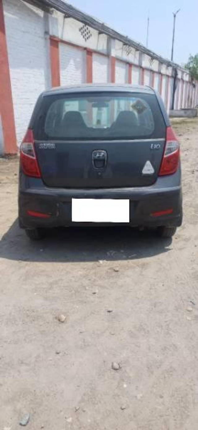 https://images10.gaadi.com/usedcar_image/4528598/original/processed_0465a957-f65c-4448-84cb-26282855d73b.jpg?imwidth=6402