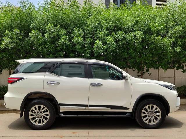 https://images10.gaadi.com/usedcar_image/4528605/original/processed_c00cfc46c579d20b79656a8f7cd2f763.jpg?imwidth=6401