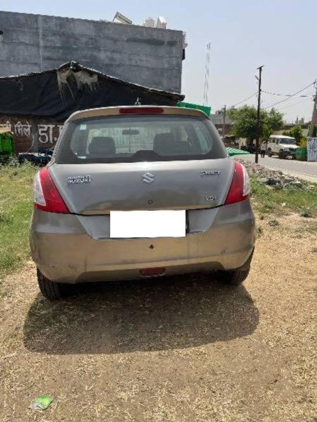 https://images10.gaadi.com/usedcar_image/4528606/original/processed_7b2c07f0-e2dd-4552-a776-ac2bb95bbcb5.jpeg?imwidth=6402