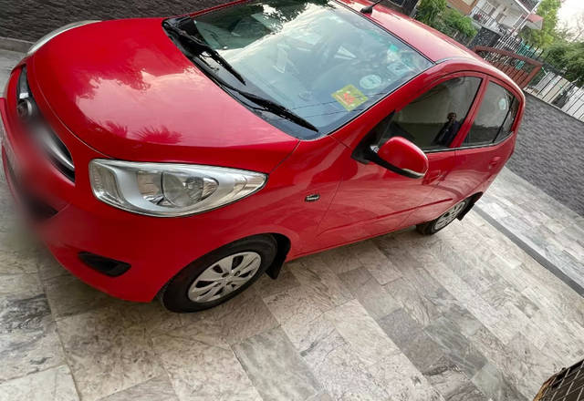 https://images10.gaadi.com/usedcar_image/4528645/original/9dde98b0-0596-4460-92c0-5c56ab8499bb.?imwidth=6402