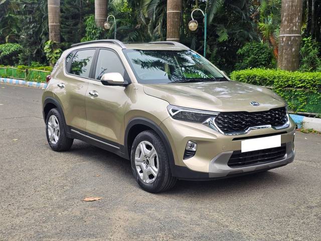 https://images10.gaadi.com/usedcar_image/4528693/original/processed_af4492b5b8461d6be98de38e0c52f576.jpg?imwidth=6400