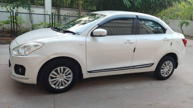 https://images10.gaadi.com/usedcar_image/4528706/original/processed_9fa7239d53b5b58f8915cf425f3587cc.jpg?imwidth=6400