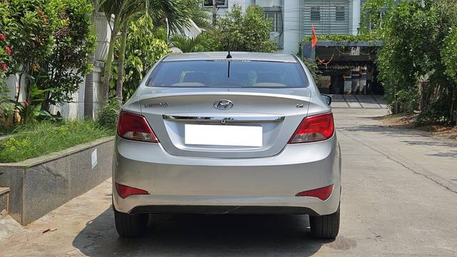 https://images10.gaadi.com/usedcar_image/4528709/original/processed_46126f6764f9b47b4b5147908c359435.jpg?imwidth=6402
