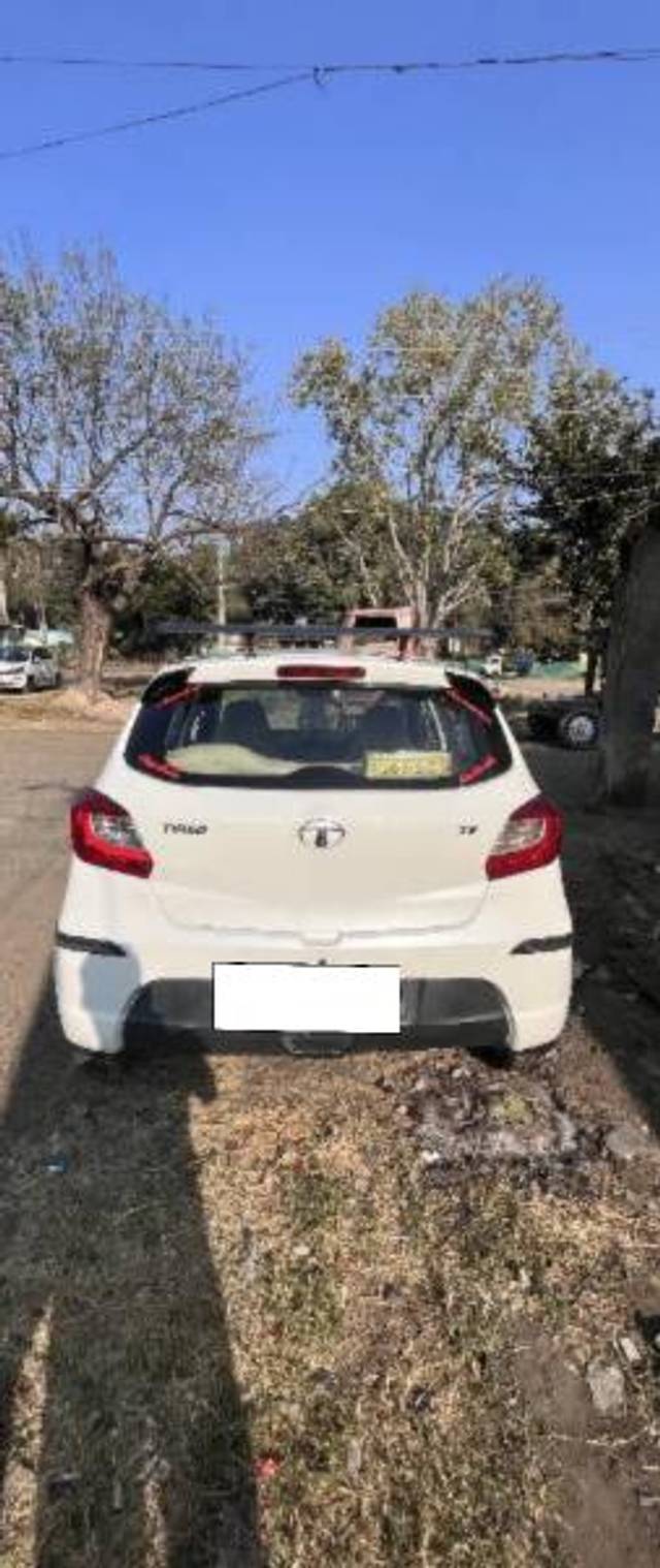 https://images10.gaadi.com/usedcar_image/4528712/original/processed_46f213b7-b920-4b86-b07c-8c2646abea56.jpg?imwidth=6400