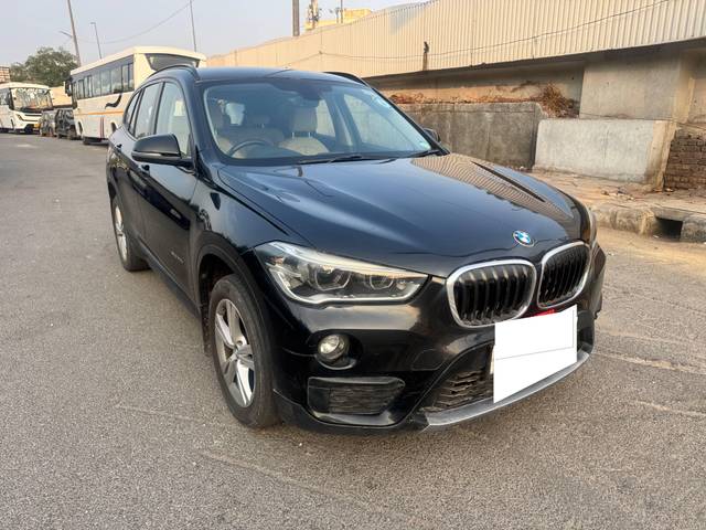 https://images10.gaadi.com/usedcar_image/4528716/original/processed_e5b76be0-0d6f-4d24-9b09-051feda43e41.jpg?imwidth=6400
