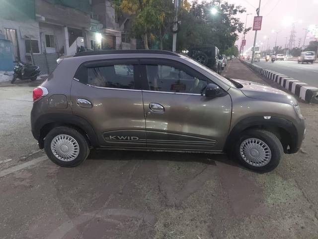 https://images10.gaadi.com/usedcar_image/4528718/original/processed_f4ad37999676246f9322233ef4a0c3fb.jpg?imwidth=6401