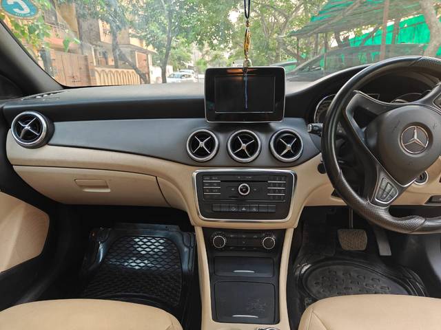 https://images10.gaadi.com/usedcar_image/4528733/original/62f63be218722889c7945b2ff2aa7b99.jpg?imwidth=6402