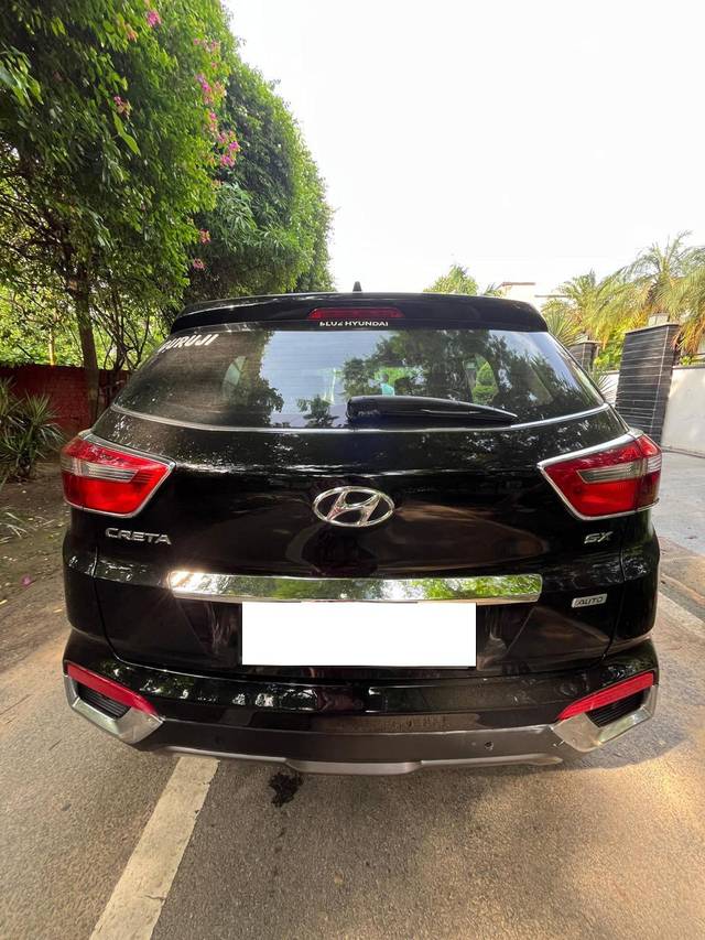 https://images10.gaadi.com/usedcar_image/4528742/original/processed_e818bd10df1386275cd93d1869bc9df3.jpg?imwidth=6401