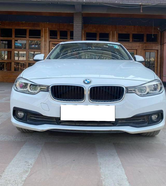 https://images10.gaadi.com/usedcar_image/4528790/original/processed_96c49adf1bd30a7b5006cbea777dd9af.jpg?imwidth=6400