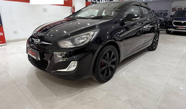 https://images10.gaadi.com/usedcar_image/4528795/original/processed_8ac23134bb76a1d20803d55383859762.jpg?imwidth=6402