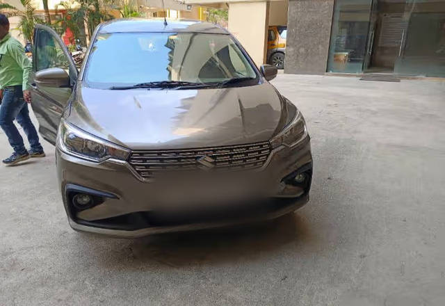 https://images10.gaadi.com/usedcar_image/4528802/original/9a23bc3f-3d44-4395-a023-1da3042f06b6.?imwidth=6400