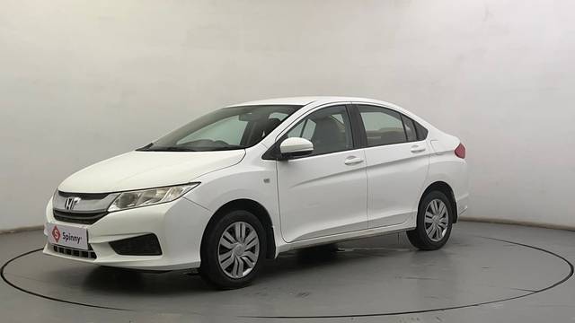 https://images10.gaadi.com/usedcar_image/4528835/original/085757925d19fc4354b51a3fd00a5464.JPG?imwidth=6400
