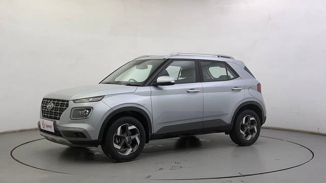 https://images10.gaadi.com/usedcar_image/4528839/original/35d6ed6bd184fa21d66a3504f81987d8.JPG?imwidth=6400