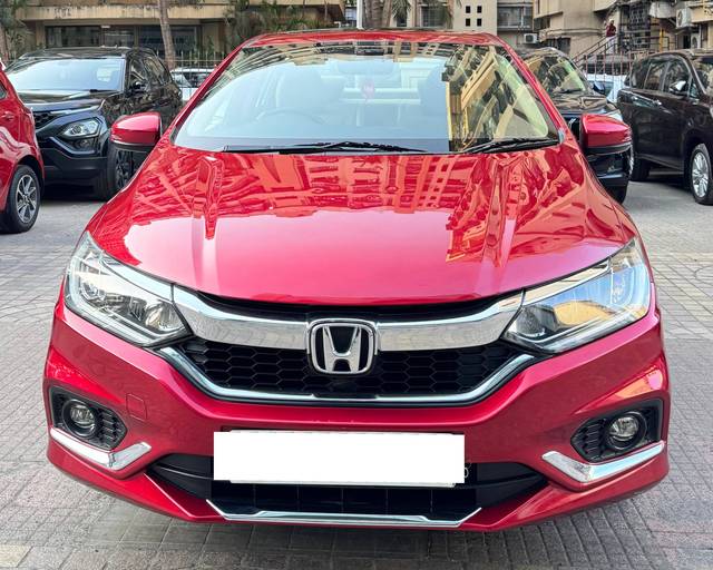https://images10.gaadi.com/usedcar_image/4528854/original/processed_441e132693e6de598eb70da43709e04b.jpg?imwidth=6400