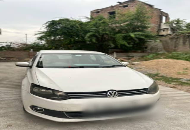 https://images10.gaadi.com/usedcar_image/4528879/original/721b5443-df4d-4e83-8703-66ba7bb73b76.?imwidth=6400
