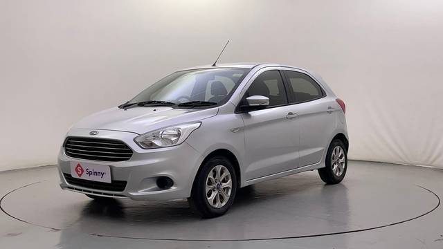 https://images10.gaadi.com/usedcar_image/4528956/original/ea06f87e2b29a725dcaa8c98996d0f42.JPG?imwidth=6400