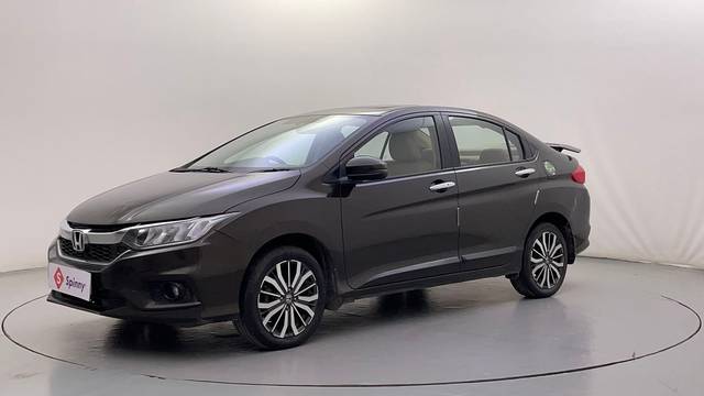 https://images10.gaadi.com/usedcar_image/4528987/original/dda44b043cd2a58a84ef1c1a6ece189a.JPG?imwidth=6400