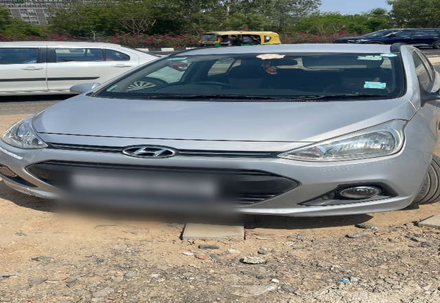 https://images10.gaadi.com/usedcar_image/4529028/original/a620476d-3840-401d-bbcc-7da6195b1c53.?imwidth=6401
