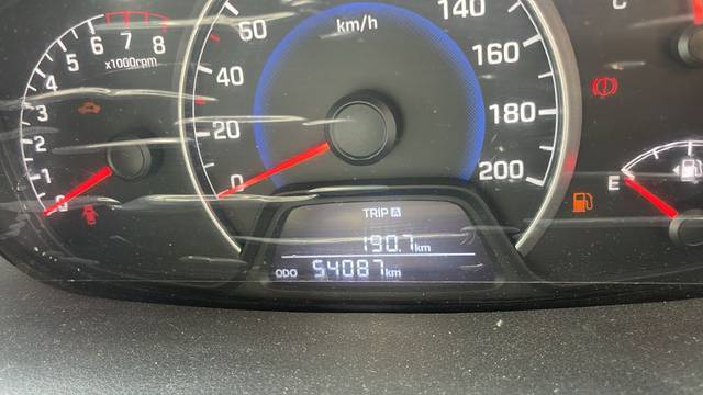 https://images10.gaadi.com/usedcar_image/4529028/original/ca5e3dd8-9a5e-46d8-a039-5c6738a8d5ab.jpg?imwidth=6402