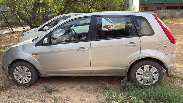 https://images10.gaadi.com/usedcar_image/4529056/original/3bb75ea4-a013-4cfc-9566-7dde138a024c.jpg?imwidth=6401