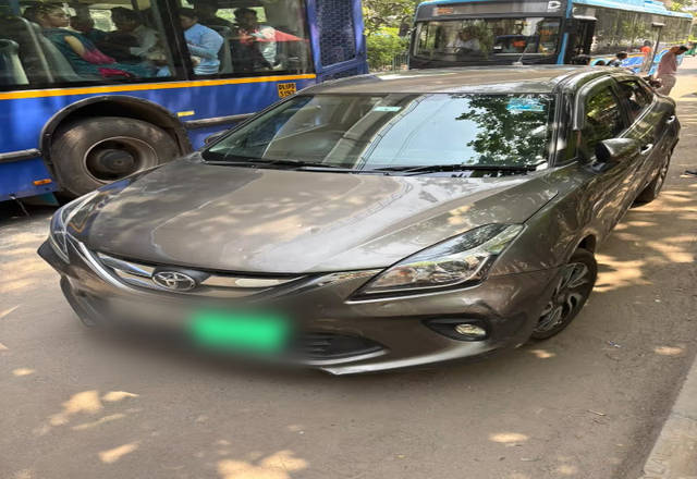 https://images10.gaadi.com/usedcar_image/4529069/original/3477e9b7-8bd5-433d-89fb-43b3d2553842.?imwidth=6400