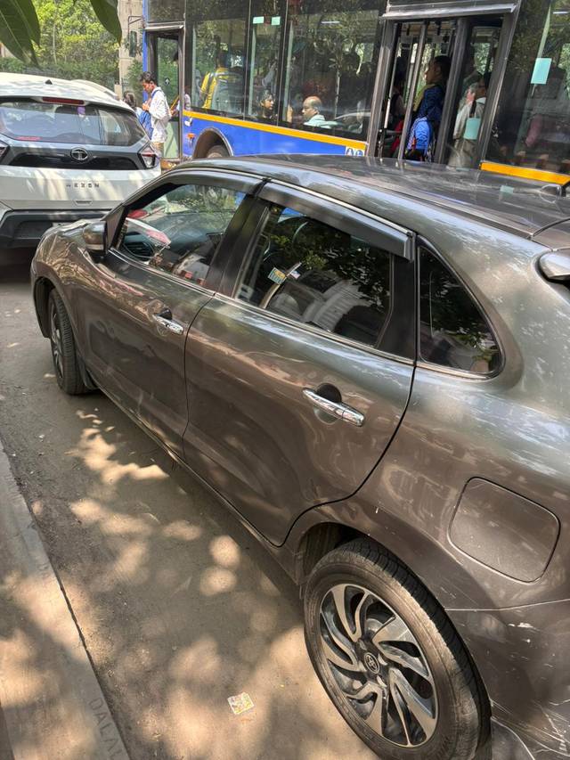 https://images10.gaadi.com/usedcar_image/4529069/original/79fbd3ec-7f63-4ef6-82f0-2d76320d8561.jpg?imwidth=6401