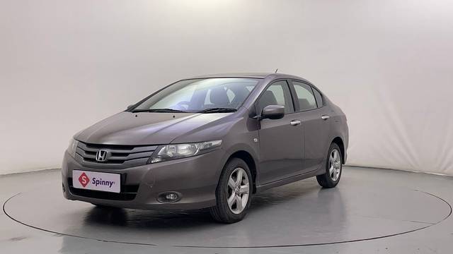 https://images10.gaadi.com/usedcar_image/4529073/original/a3c65b03415ef0bb2c8ae0a461380611.JPG?imwidth=6400