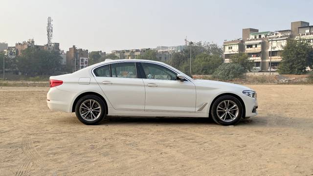 https://images10.gaadi.com/usedcar_image/4529104/original/b2e9d7c5567ddc2de777f6187a75ba67.jpg?imwidth=6401
