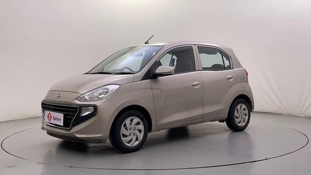 https://images10.gaadi.com/usedcar_image/4529113/original/6affb9389ed608d4dc4bc278695fdcc9.JPG?imwidth=6400
