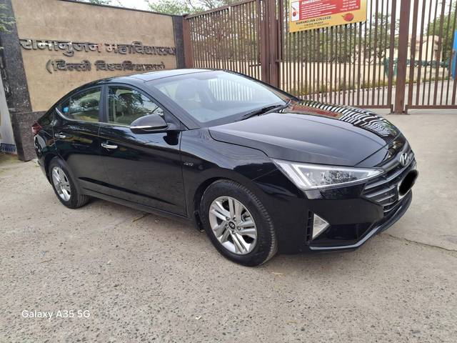 https://images10.gaadi.com/usedcar_image/4529149/original/processed_0192deef400dd08b9ba244f8dc72b645.jpg?imwidth=6401