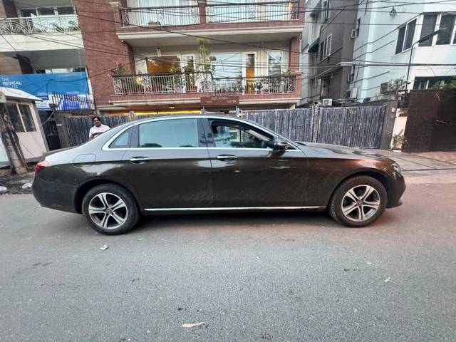 https://images10.gaadi.com/usedcar_image/4529175/original/processed_ce49da69-efef-4d8a-9eac-7809fc9e5101.jpg?imwidth=6401