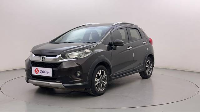 https://images10.gaadi.com/usedcar_image/4529186/original/4e1fae9e418f792c938dfa9c7e03df4b.JPG?imwidth=6400