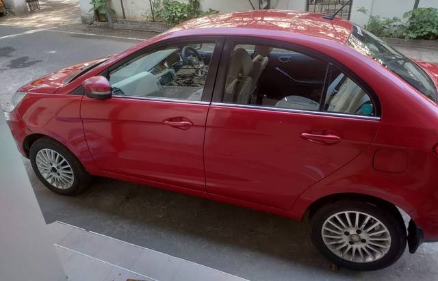 https://images10.gaadi.com/usedcar_image/4529194/original/cc55b14031bda2b8bbb223ad6f2dec75.jpg?imwidth=6402