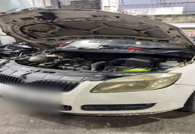 https://images10.gaadi.com/usedcar_image/4529234/original/7a992205-19df-4c45-ac9b-58680b27e3a1.?imwidth=6401