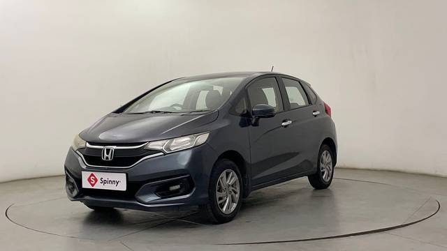 https://images10.gaadi.com/usedcar_image/4529277/original/9a8dfda631b592ea1137af46c828bcea.JPG?imwidth=6400