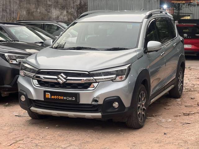 https://images10.gaadi.com/usedcar_image/4529283/original/processed_28325ea7df87c69c74d5485804e08638.jpg?imwidth=6402