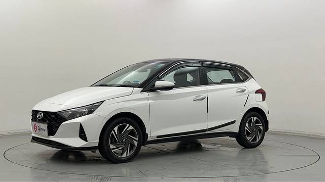 https://images10.gaadi.com/usedcar_image/4529363/original/365e6b8e8ff82682e08d2f529eb72319.JPG?imwidth=6400