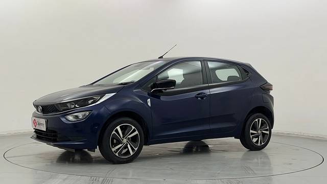 https://images10.gaadi.com/usedcar_image/4529364/original/cb0284fd57b55d74a1a9ea8ea7ed3635.JPG?imwidth=6400