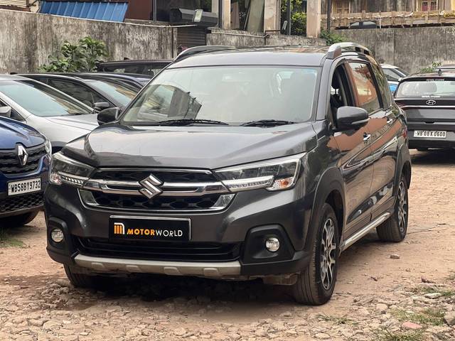 https://images10.gaadi.com/usedcar_image/4529374/original/processed_c384947c3d68991354077583dc9fe416.jpg?imwidth=6402