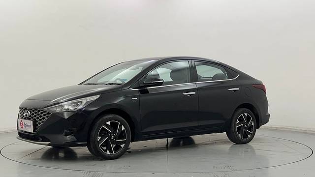 https://images10.gaadi.com/usedcar_image/4529418/original/8a0511d413ee98b5ebe5abf87d13dd37.JPG?imwidth=6400