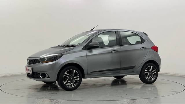 https://images10.gaadi.com/usedcar_image/4529443/original/c4eb1dcc129c526c7e8b00321756d998.JPG?imwidth=6400