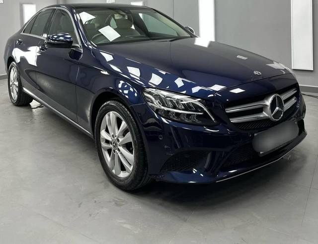 https://images10.gaadi.com/usedcar_image/4529449/original/processed_4d623d7be90b4946e502aaa61eebe883.jpg?imwidth=6400