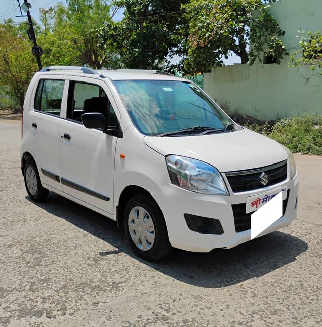 https://images10.gaadi.com/usedcar_image/4529450/original/processed_9a932bc99568a90ba45cc9da350e7e2d.jpg?imwidth=6400