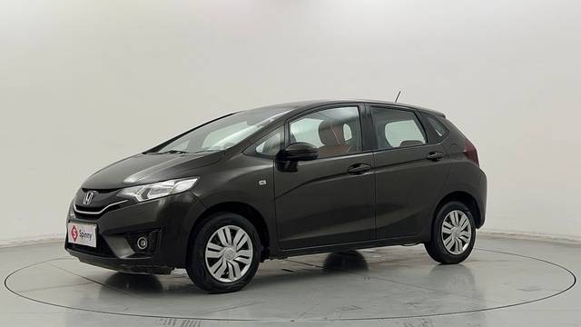 https://images10.gaadi.com/usedcar_image/4529451/original/acf21a0fbd5af90e56ff6b7c67608d83.JPG?imwidth=6400