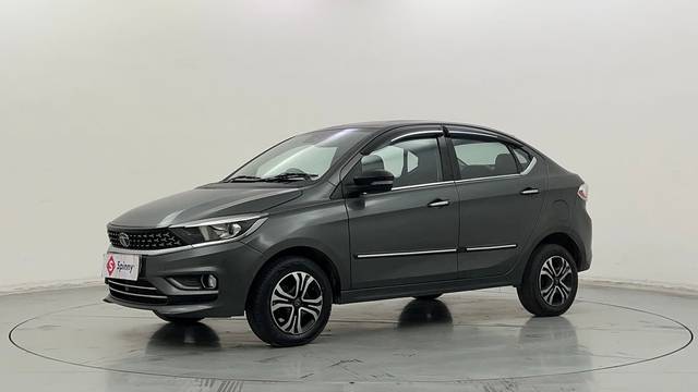 https://images10.gaadi.com/usedcar_image/4529478/original/0eba89bb4f741108bf59c9e03d5818e2.JPG?imwidth=6400