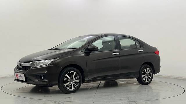 https://images10.gaadi.com/usedcar_image/4529499/original/2bf197c4b5a92d851c92dfe9e9e2a29e.JPG?imwidth=6400