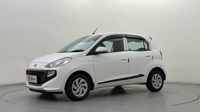https://images10.gaadi.com/usedcar_image/4529510/original/1c97fb1e7c68b7a05559fb791b01689f.JPG?imwidth=6400